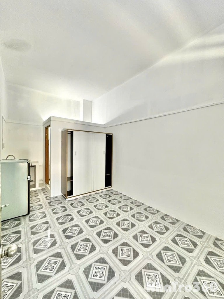 Nội thất cơ bản, rộng, giá rẻ, tự do