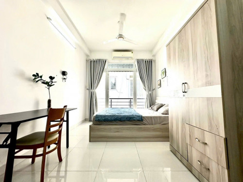 Cho thuê căn hộ Studio Ban công Q5 gần ĐH UEH, ĐH Sài Gòn, ĐH Sư Phạm, ĐH Khoa Học Tự Nhiên