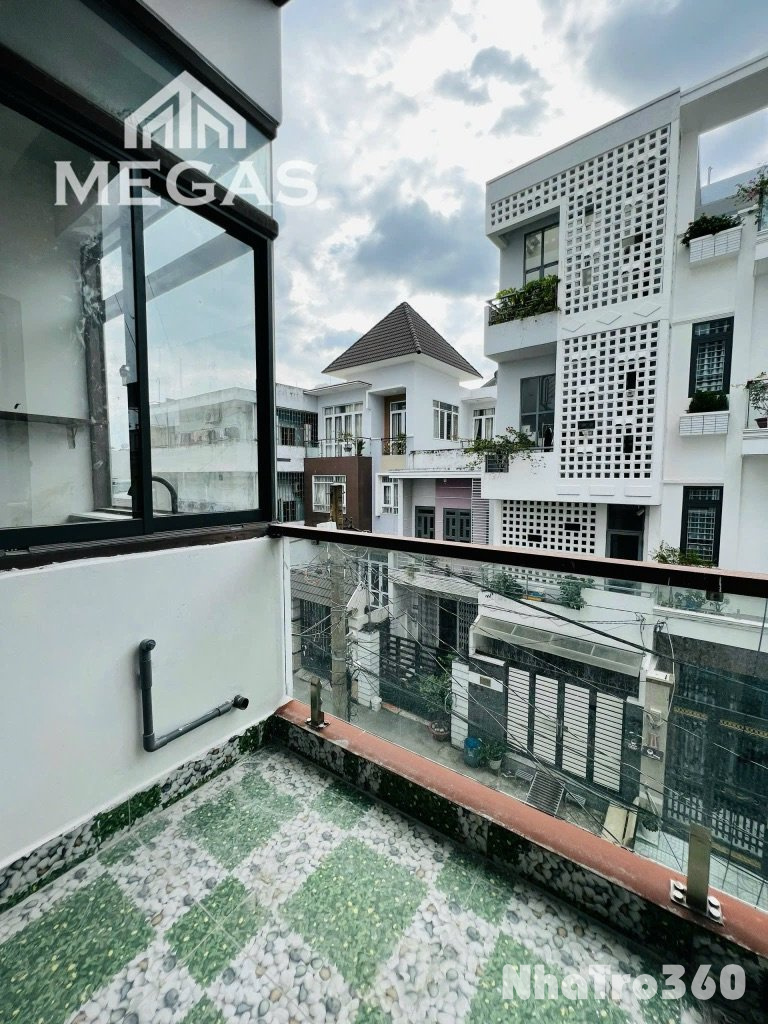 Nội thất cơ bản, ban công, tự do, an ninh