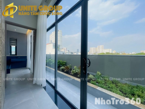 Căn hộ full nội thất cửa sổ thoáng ban công view đẹp ngay tại quận 4