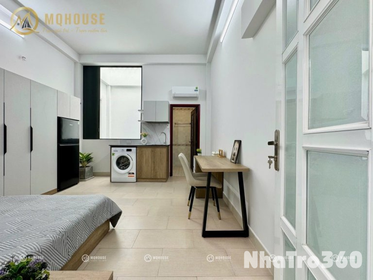 Studio cửa sổ trời thoáng mát