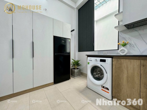 Studio cửa sổ trời thoáng mát