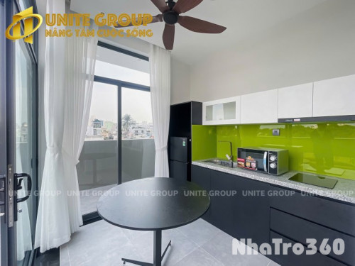 Khai trương căn hộ đẹp như Penhouse ngay trung tâm quận 4, bancol lớn, gần công viên Khánh Hội