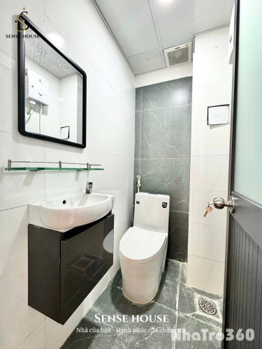 Studio ban công_cửa sổ to_full nội thất dọn liền được ngay Huỳnh Văn Nghệ