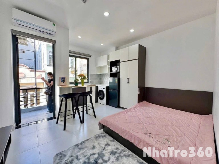 Cho thuê căn hộ Studio Ban công, Máy giặt riêng MỚI 100% Q10 gần công viên Lê Thị Riêng, Viettel Tower