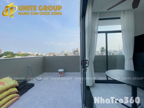 Khai trương căn hộ đẹp như Penhouse ngay trung tâm quận 4, bancol lớn, gần công viên Khánh Hội