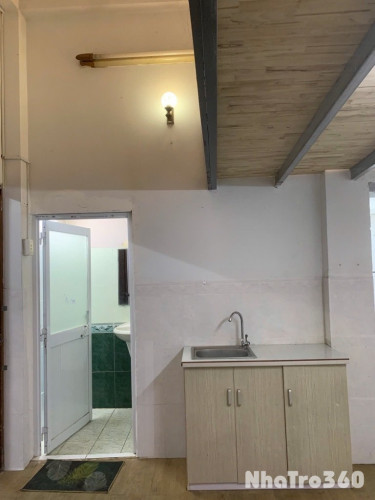 Phòng trọ quận 10 siêu thoáng mát nè