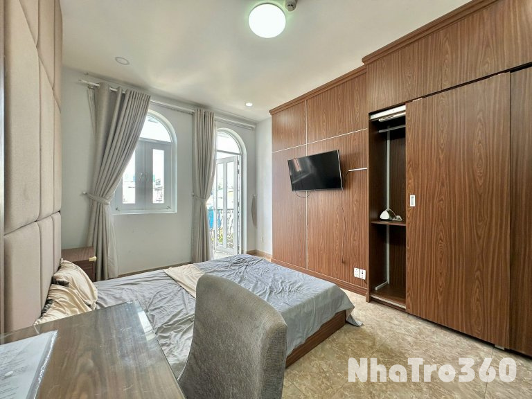 CĂN HỘ BAN CÔNG QUẬN 1 GẦN NGÃ 6 CỘNG HOÀ, BÙI VIỆN, GẦN ĐƯỜNG PHẠM VIẾT CHÁNH, ĐƯỜNG CỐNG QUỲNH,...