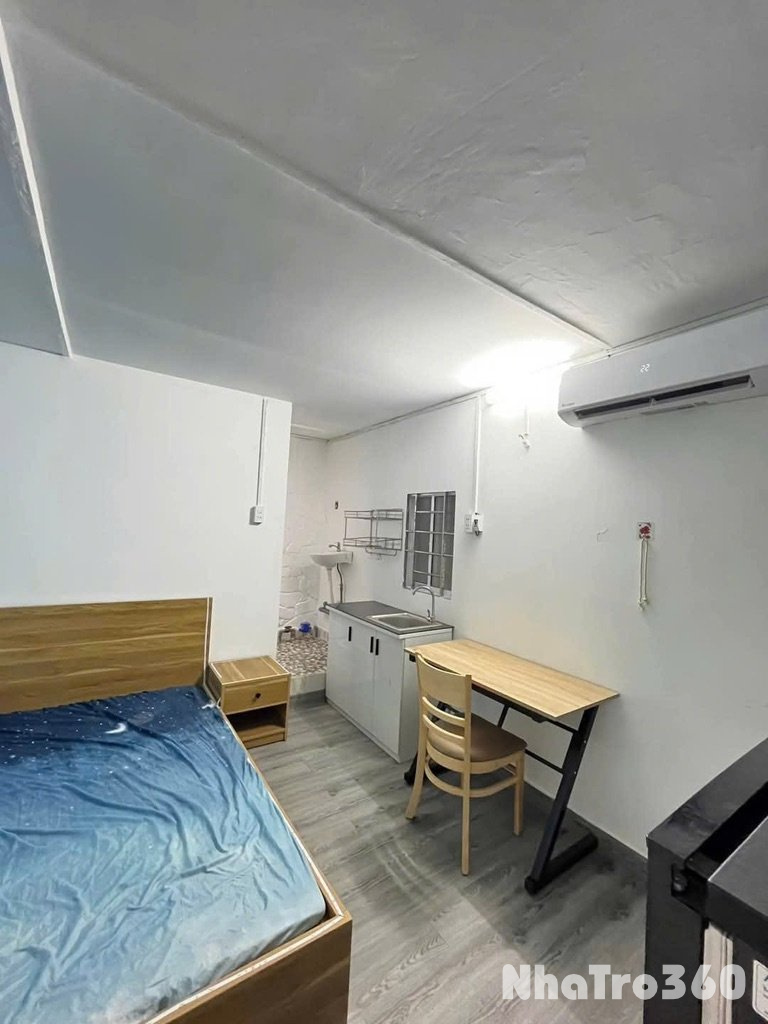 Cho thuê căn hộ đầy đủ nội thất-ban công Tân Bình