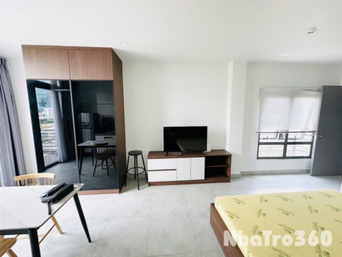 PHÒNG FULL NỘI THẤT NGAY VÕ VĂN KIỆT QUẬN 1