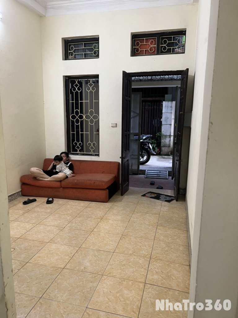 Cho thuê nguyên căn ngõ 649 lĩnh nam