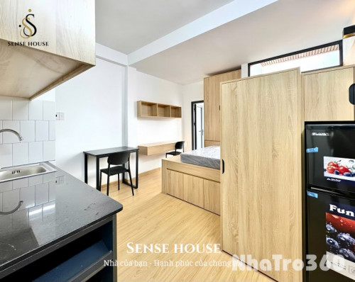 Studio ban công_cửa sổ to_full nội thất dọn liền được ngay Huỳnh Văn Nghệ