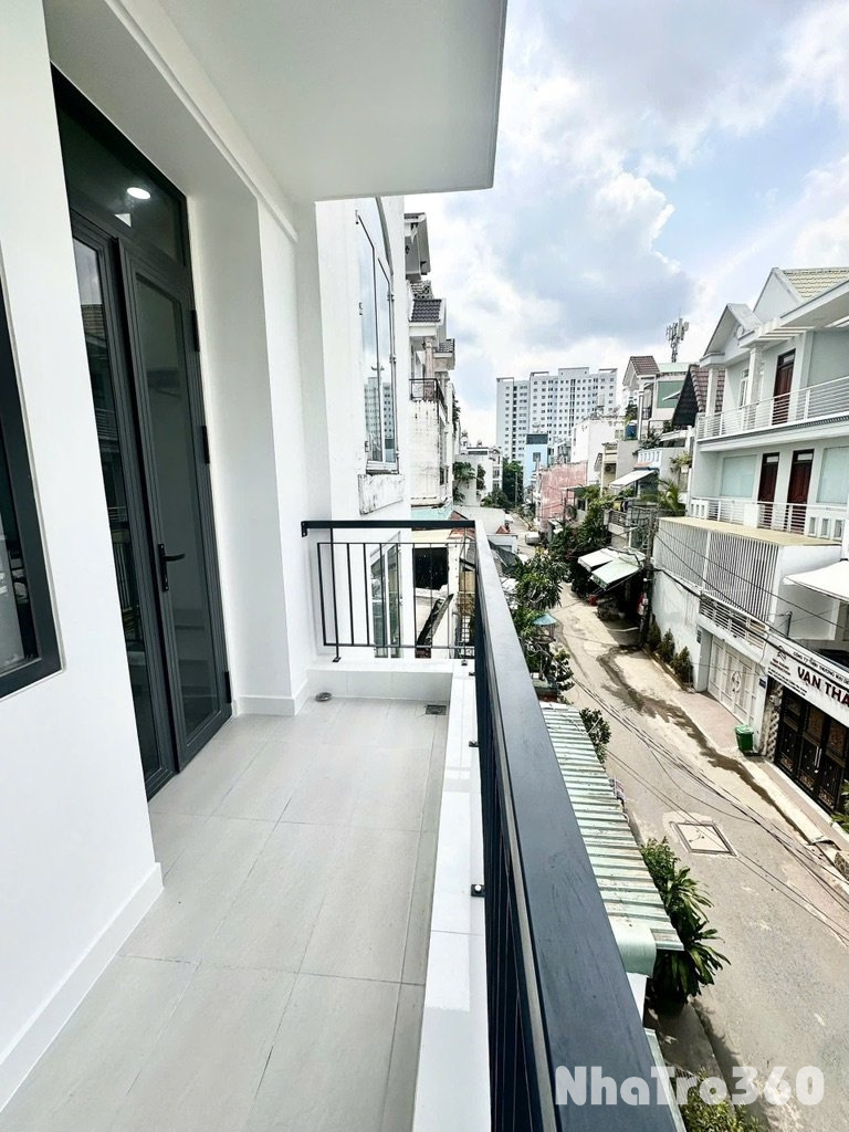 Full nội thất, studio, ban công, giá rẻ