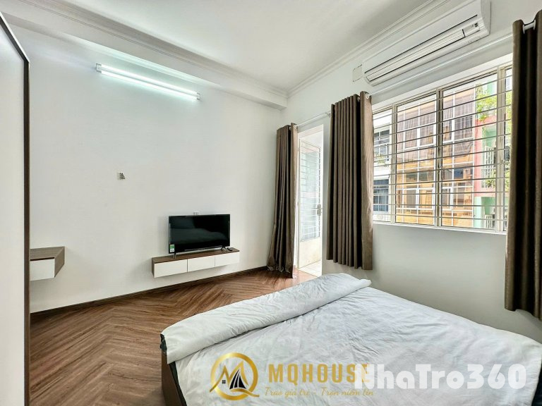 CĂN HỘ BAN CÔNG TÁCH BẾP FULL NỘI THẤT QUẬN 1 GẦN CÔNG VIÊN LÊ VĂN TÁM