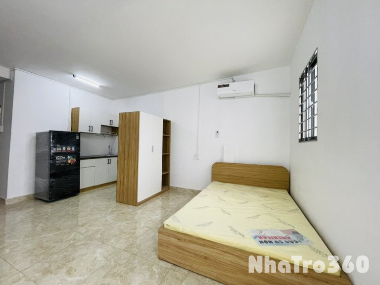 CHDV Nguyễn Cửu Vân Ngã tư Hàng Xanh