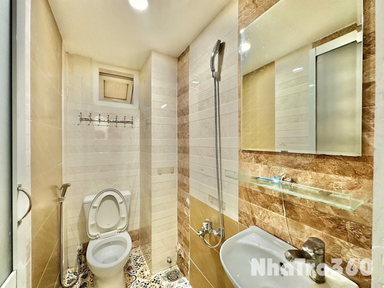 Căn hộ mới xây full nội thất dọn vô liền được ngay sân bay TSN