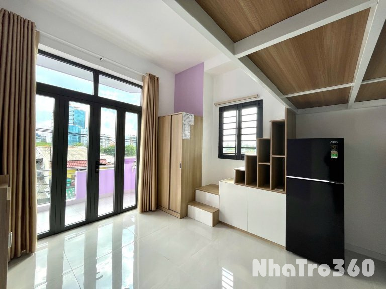 Cho thuê căn hộ Duplex (có gác), Q4, đường Tôn Thất Thuyết, ban công, máy giặt riêng