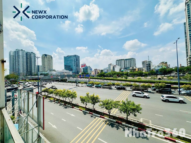 Cho thuê căn hộ 1PN, Q1, đường Võ Văn Kiệt, ban công, máy giặt riêng