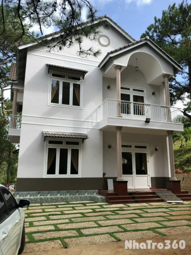 CHO THUÊ VILLA SÂN VƯỜN 5 PHÒNG TOẠ LẠC RỪNG THÔNG PHƯỜNG 8 ĐÀ LẠT GIÁ 25TR