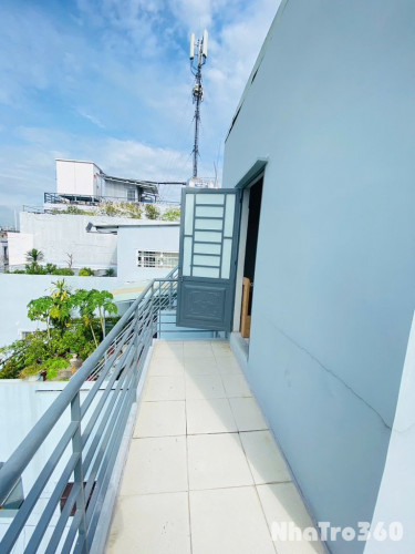 Nội thất cơ bản, 2 phòng ngủ, ban công, cửa sổ