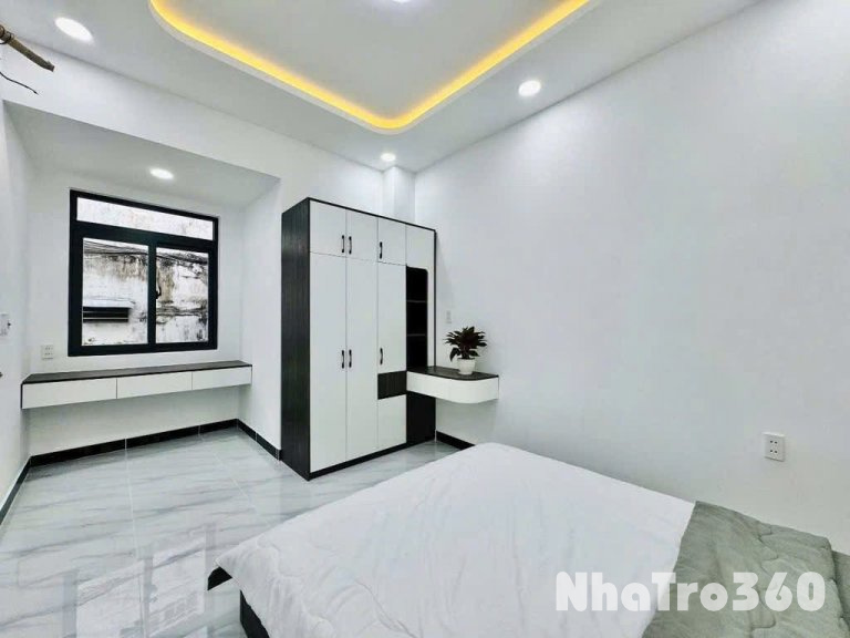 Căn full NT giá 4TR5 ở Thích Quảng Đức-Phú Nhuận