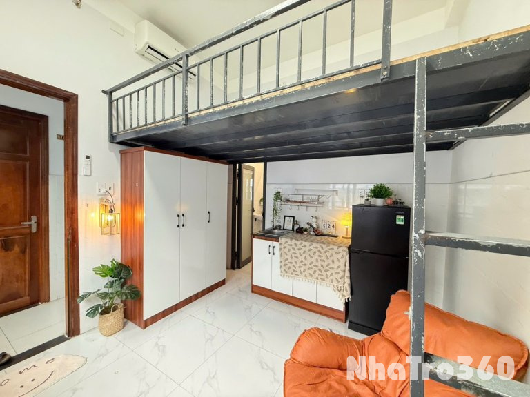 Căn duplex đầy đủ tiện nghi