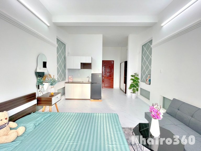 Full nội thất, ban công, cửa sổ, tự do, giá rẻ