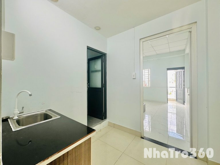 Nội thất cơ bản, 1pn, tách bếp, bancol, cửa sổ