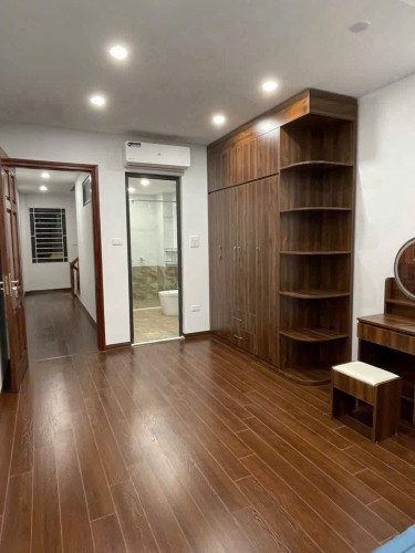 CHO THUÊ NHÀ NGỌC THỤY – 43M² x 4 TẦNG – FULL NỘI THẤT – 13 TRIỆU/THÁNG