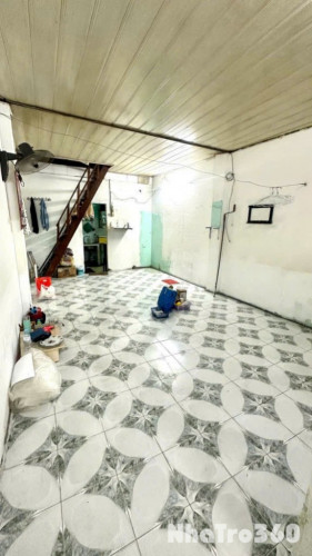 CHO THUÊ NHÀ MẶT TIỀN ĐOÀN VĂN BƠ, P.15, QUẬN 4