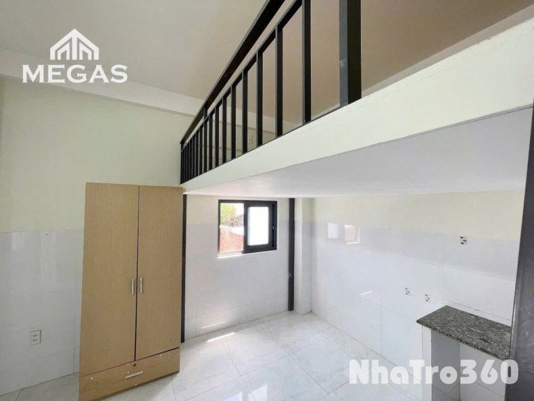 Phòng gác cao-thang máy-hầm xe rộng-ngã tư 4 xã