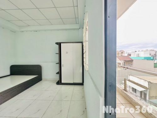 Nội thất cơ bản, 1pn, tách bếp, bancol, cửa sổ