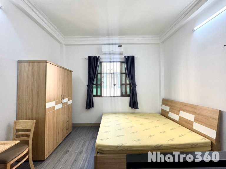 Cửa sổ lớn, Full nội thất, rộng thoáng, quận 6