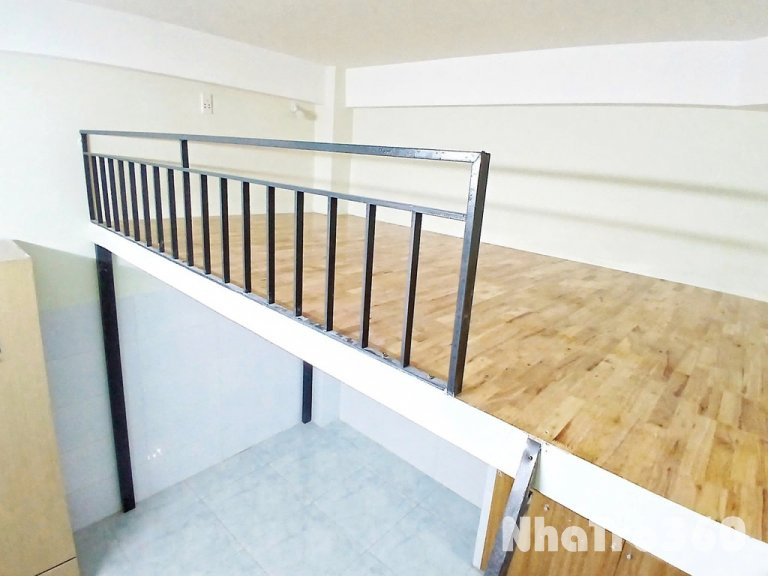 Có gác, kế VHU, ban công thoáng mát, thang máy