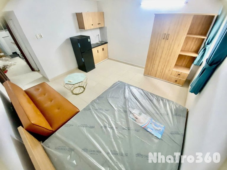 Phòng Studio cửa sổ full nội thất Tạ Quang Bửu Q8