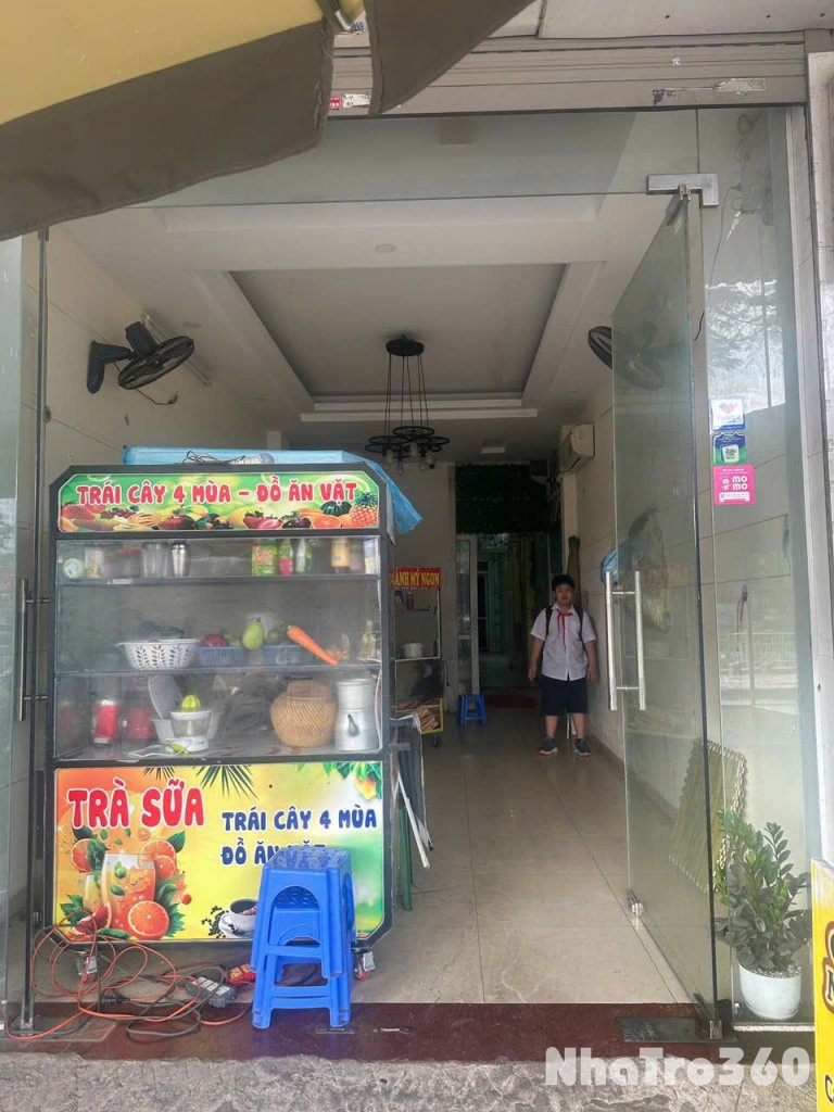 Cho thuê cửa hàng Mặt Phố Vũ Tông Phan 30m2, 7.5 Triệu KD hàng ăn, nước, spa, Nail mi
