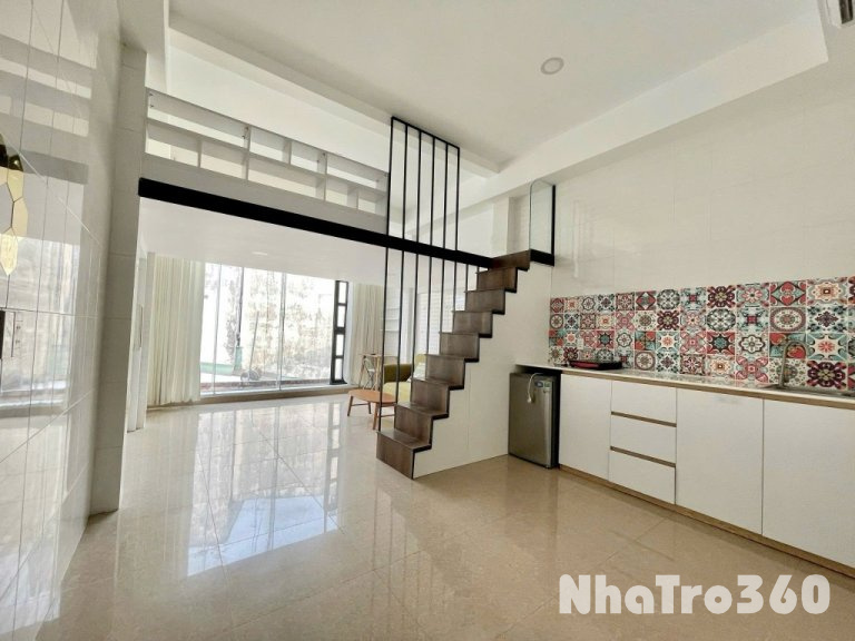 DUPLEX CỬA SÔ FULL NỘI THẤT GẦN SÂN BAY TSN