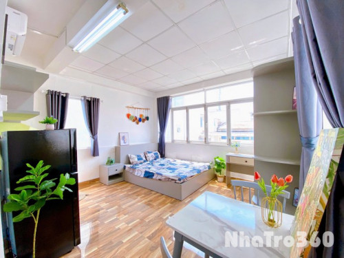 PHÒNG STUDIO CỬA SỔ TO TRỐNG SẴN CÁCH ETOWN CHỈ 5P ĐI BỘ