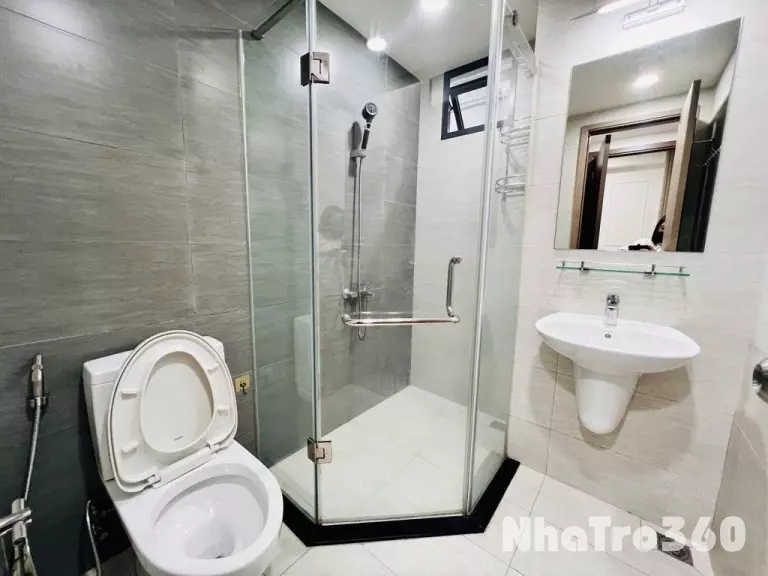 Căn hộ 2 phòng ngủ cho thuê 72m2 đầy đủ tiện ích