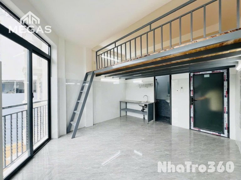 Có gác, rộng thoáng, cửa sổ lớn, Quận 6