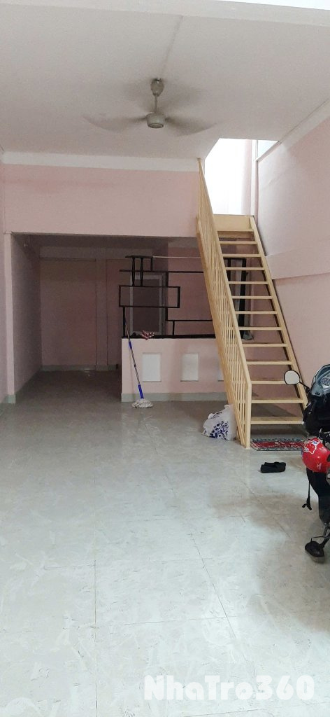 Cho thuê NNC Trệt, lửng, 2 lầu, ST sau lưng căn MT đường Cống Quỳnh P. Phạm Ngũ Lão Q1. Giá 24 Triệu