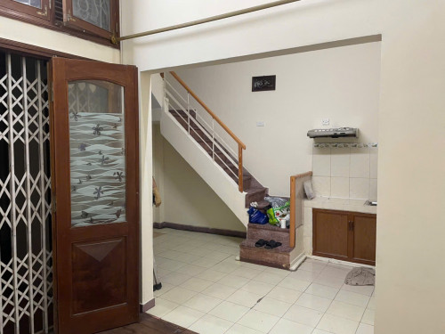 Cho thuê nhà nguyên căn Vũ Thạnh 3 tầng x 40m2, 3 ngủ, 2 WC, 10 triệu/th ở hộ gia đình
