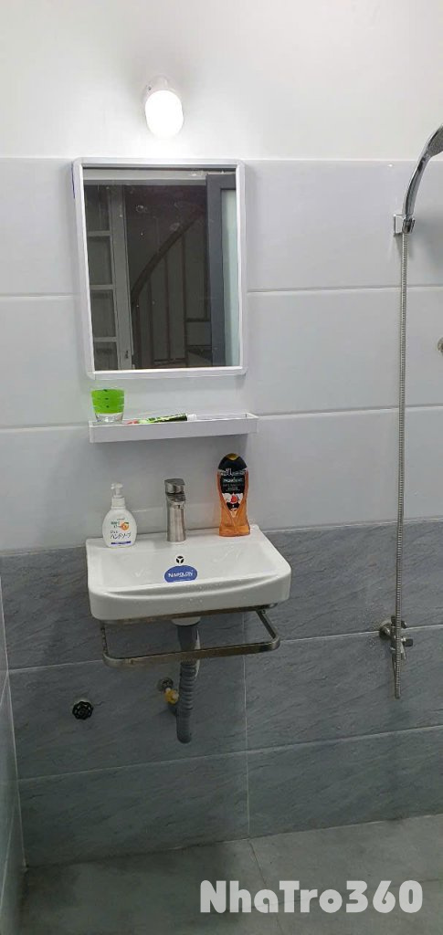 Cho thuê phòng nhà lầu đúc P8 Phú Nhuận