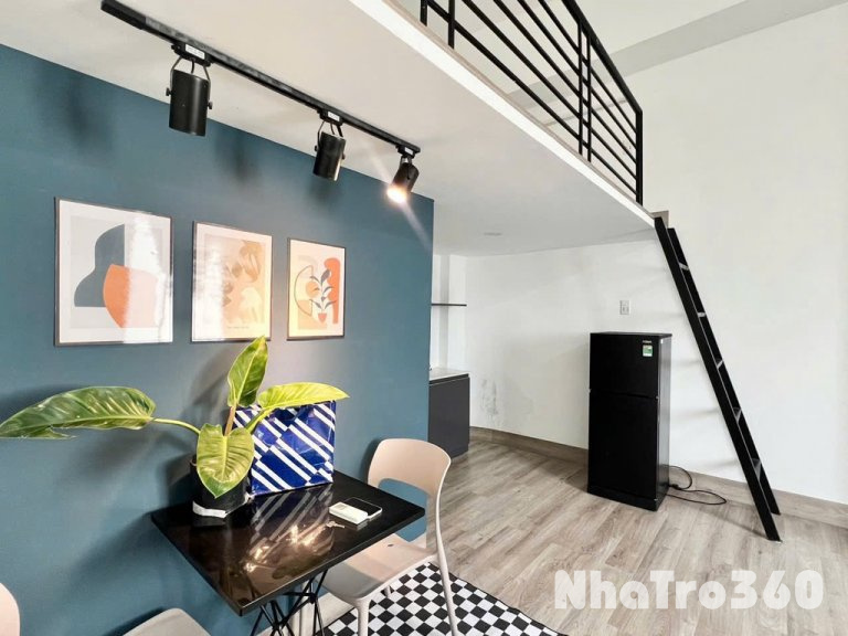 Căn hộ duplex cửa sổ trời - sân bay TSN Tân Bình