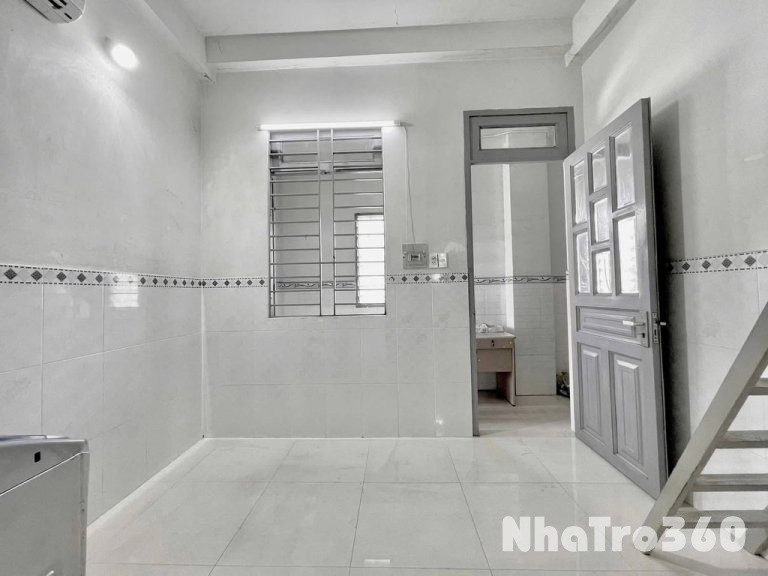 Có gác, nhà mới, thoáng mát, thang máy, quận 6