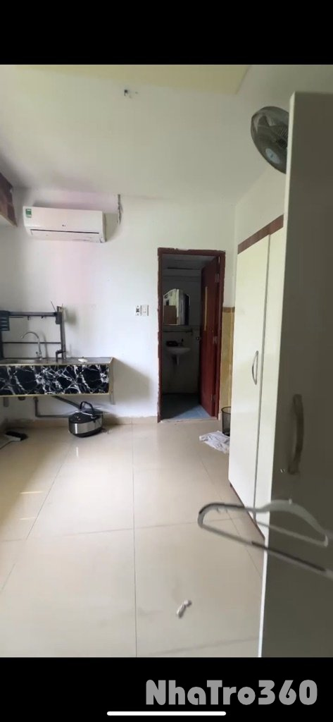Phòng giá rẻ đầy đủ nội thất, cuối Lý Chiêu Hoàng