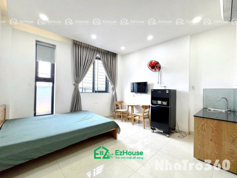 Phòng full nội thất, cửa sổ, thang máy, bảo vệ