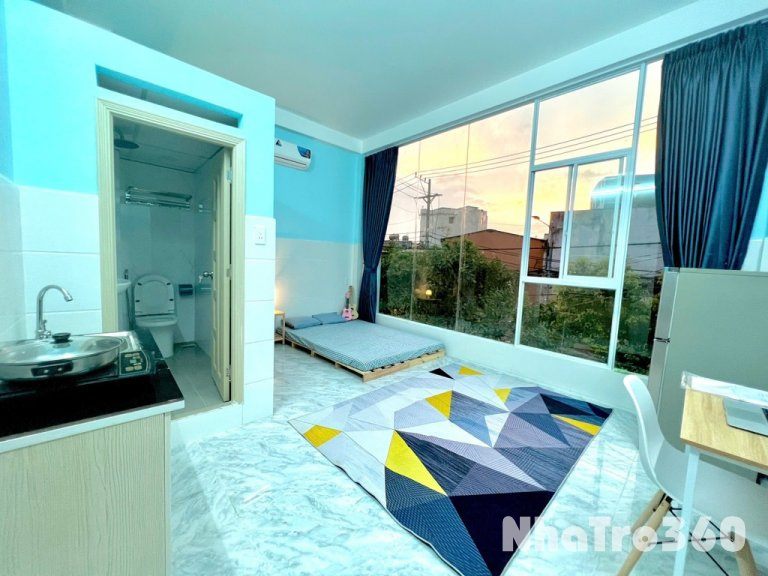 Nội thất như hình, cửa sổ, tự do