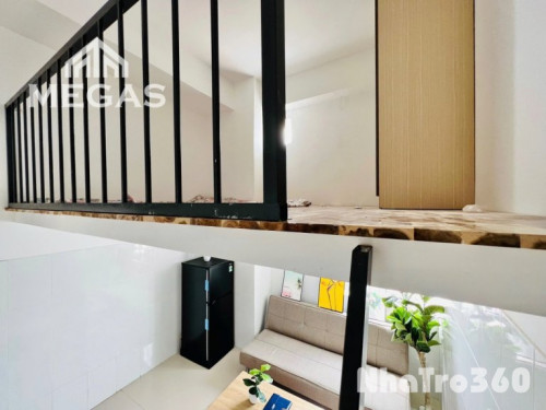 Phòng full nội thất, cửa sổ, gác cao, tự do