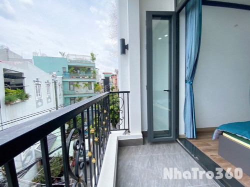 Căn hộ ban công - thang máy ngay ngã tư Bảy Hiền